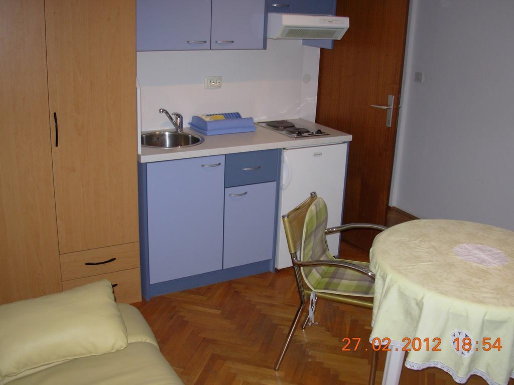 Apartment Karmen Trogir Zimmer foto